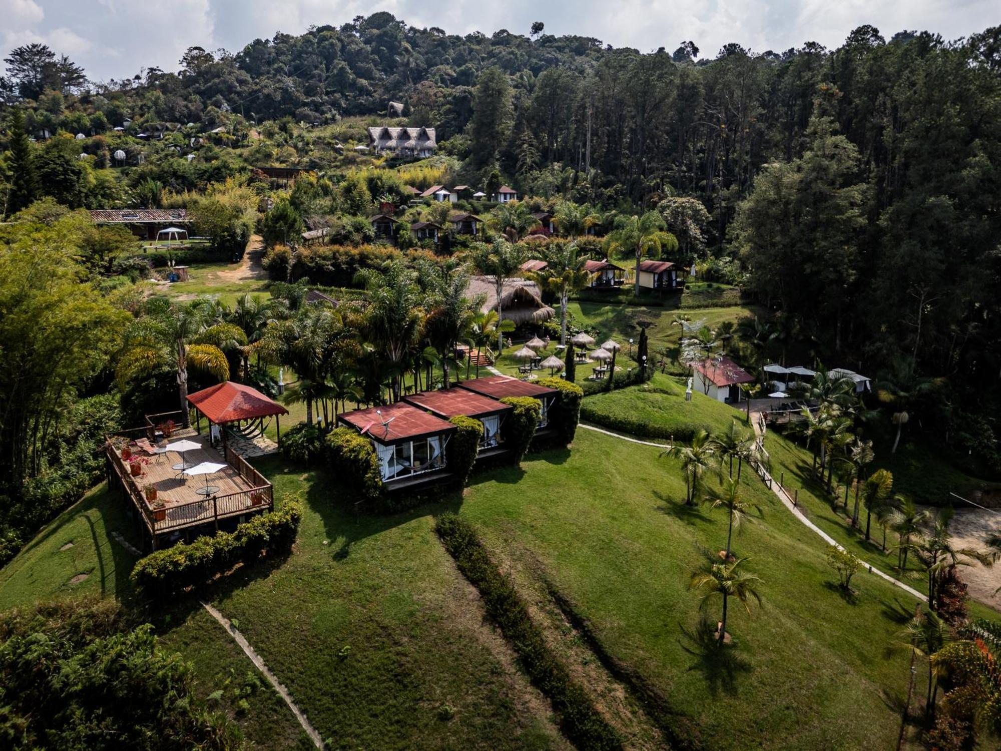 Hotel Pietrasanta Guatapé エクステリア 写真