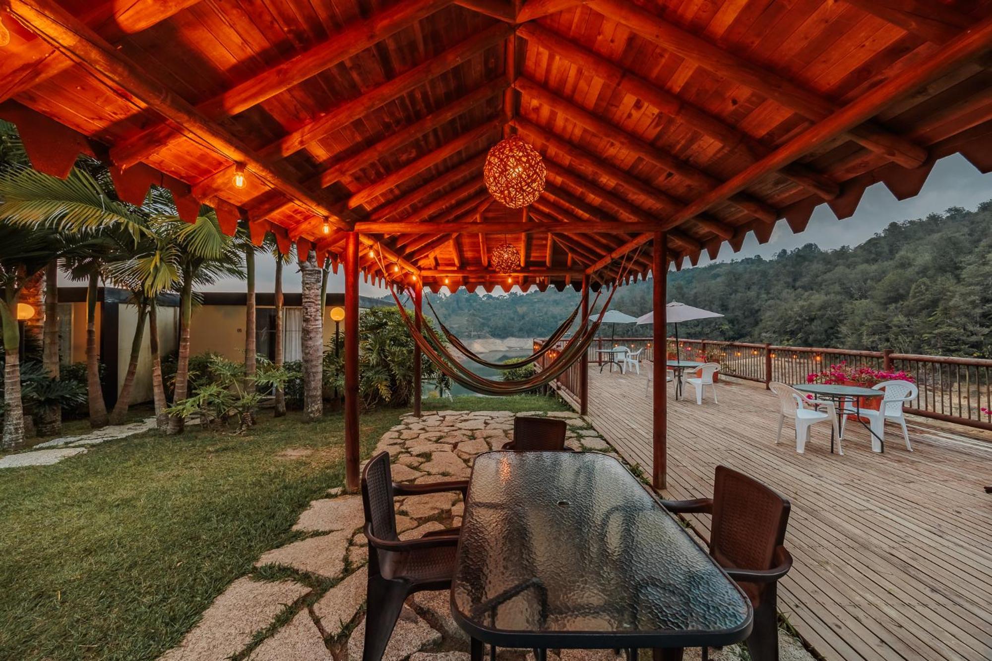 Hotel Pietrasanta Guatapé エクステリア 写真