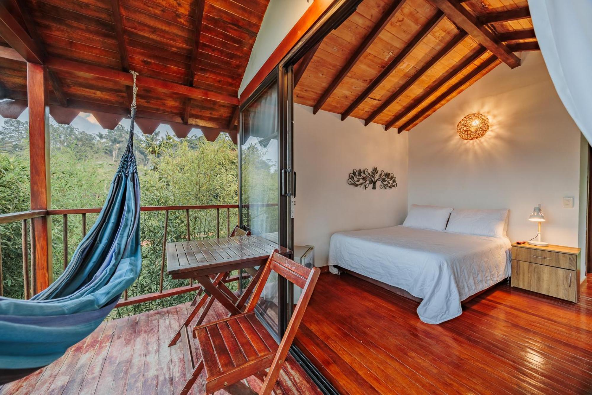 Hotel Pietrasanta Guatapé エクステリア 写真