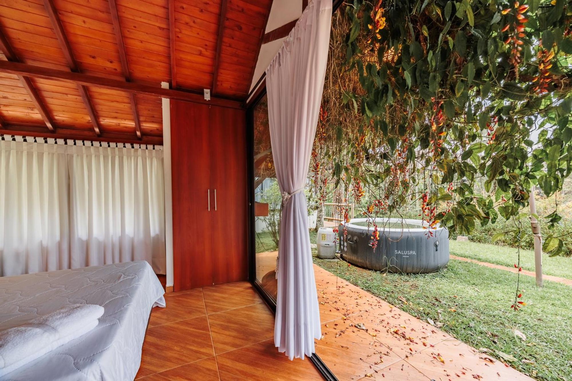 Hotel Pietrasanta Guatapé エクステリア 写真